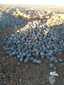 Doğuda bazalt küp taş üretimi